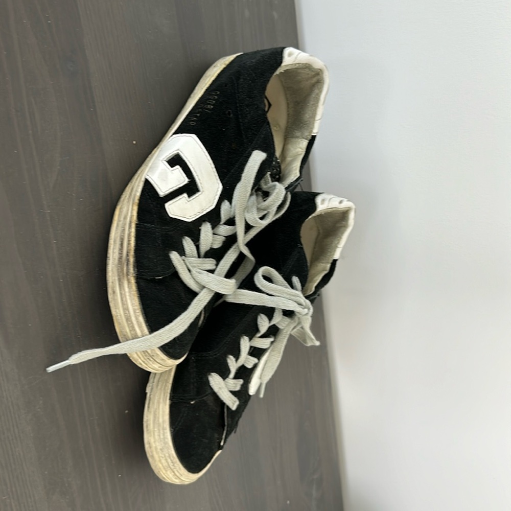 Golden goose GOLDSTAR sneakers size 7. Black suede.